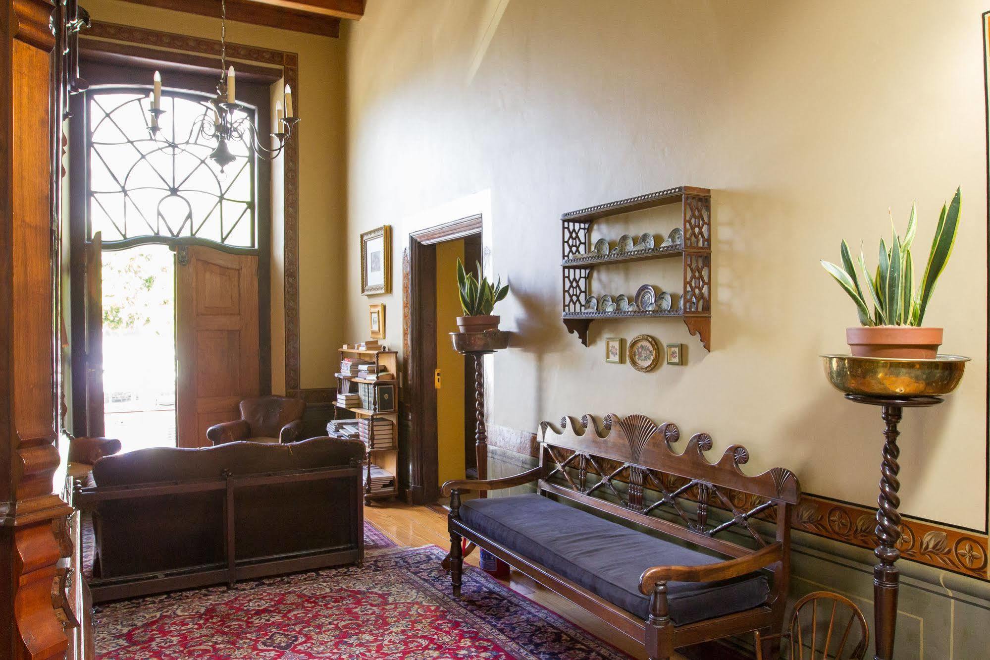 Dutch Manor Antique Hotel Cape Town Exterior photo