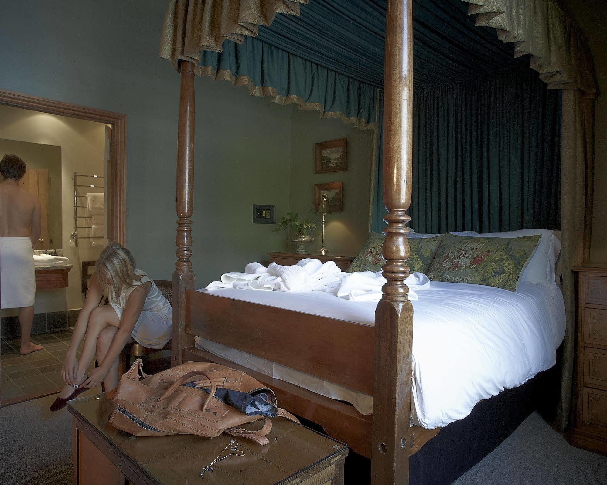 Dutch Manor Antique Hotel Cape Town Exterior photo