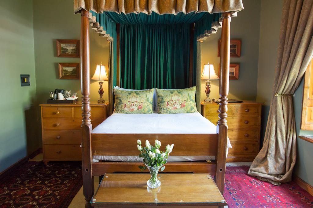 Dutch Manor Antique Hotel Cape Town Exterior photo