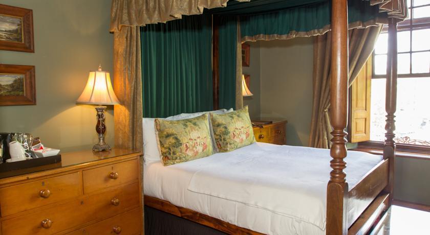 Dutch Manor Antique Hotel Cape Town Exterior photo